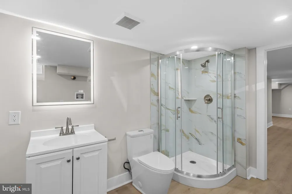 4259 SALMON STREET Philadelphia, PA 19137