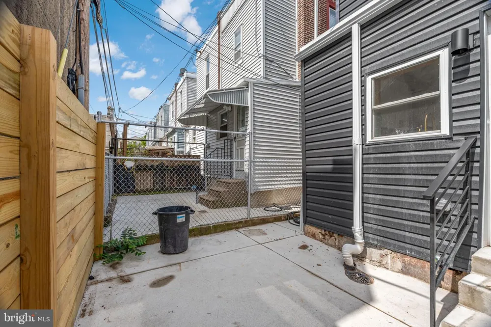 4259 SALMON STREET Philadelphia, PA 19137