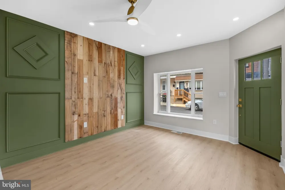 4259 SALMON STREET Philadelphia, PA 19137