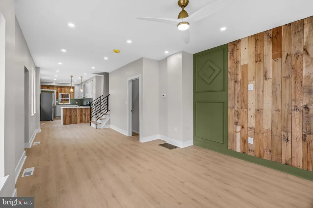 4259 SALMON STREET Philadelphia, PA 19137