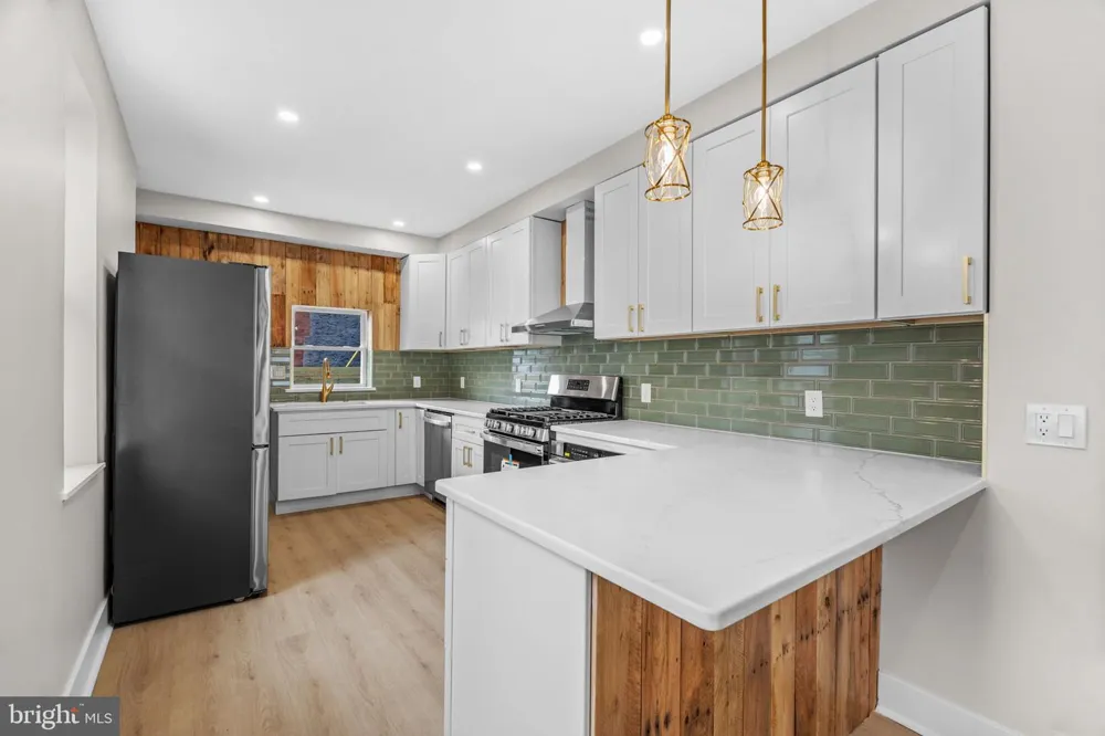 4259 SALMON STREET Philadelphia, PA 19137