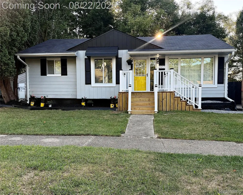 3917 Winona Street Flint City, MI 48504