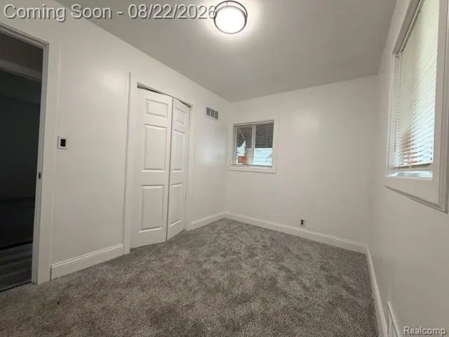 3917 Winona Street Flint City, MI 48504
