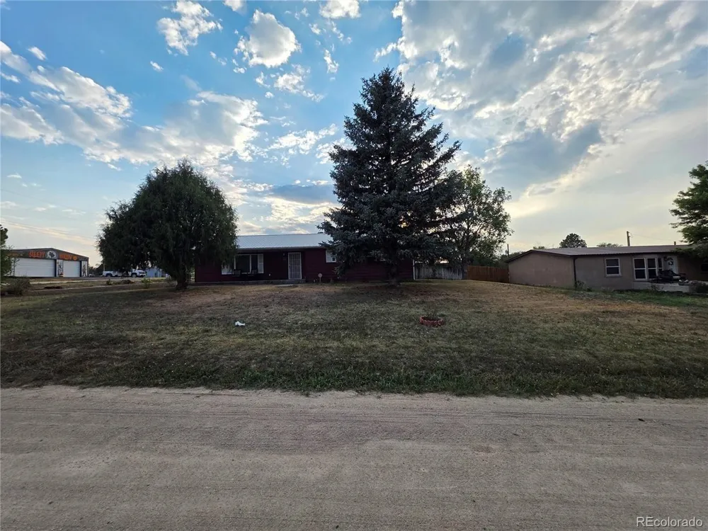 519 Dakota Avenue Simla, CO 80835
