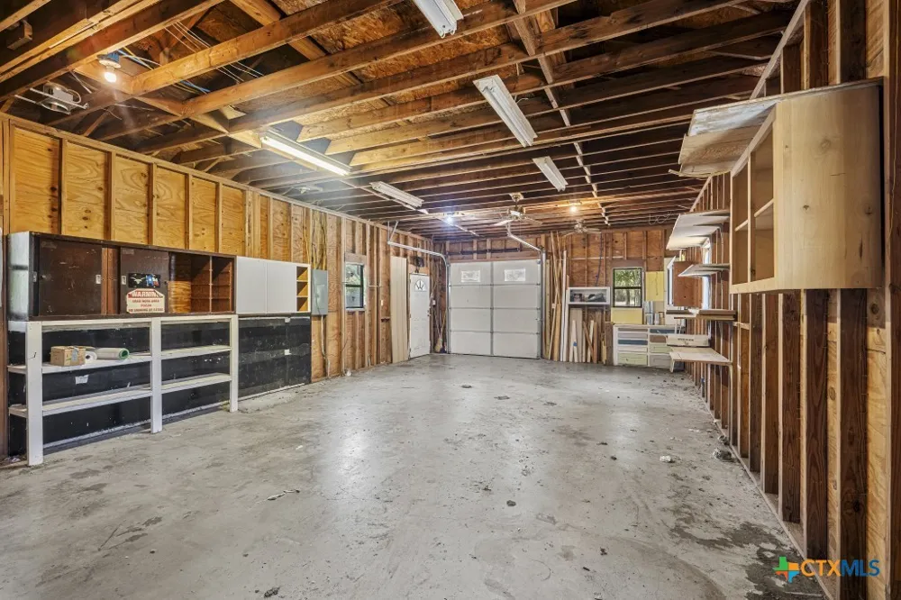 15375 FM 487 Thorndale, TX 76577