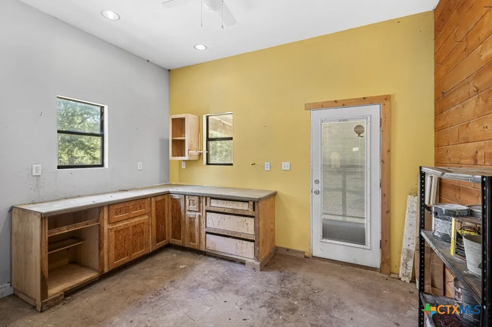 15375 FM 487 Thorndale, TX 76577