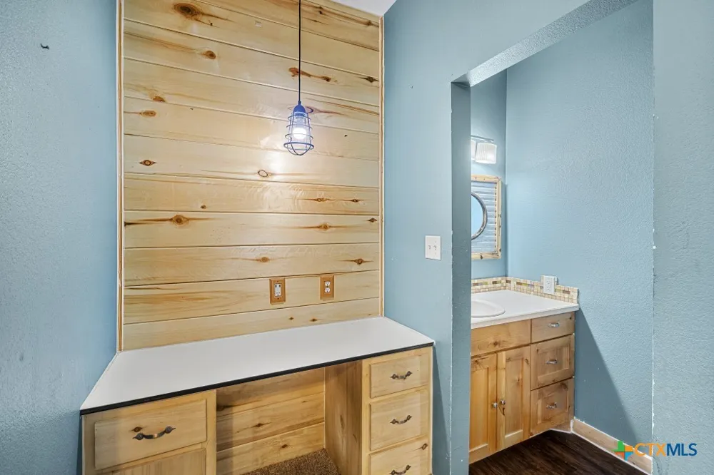 15375 FM 487 Thorndale, TX 76577
