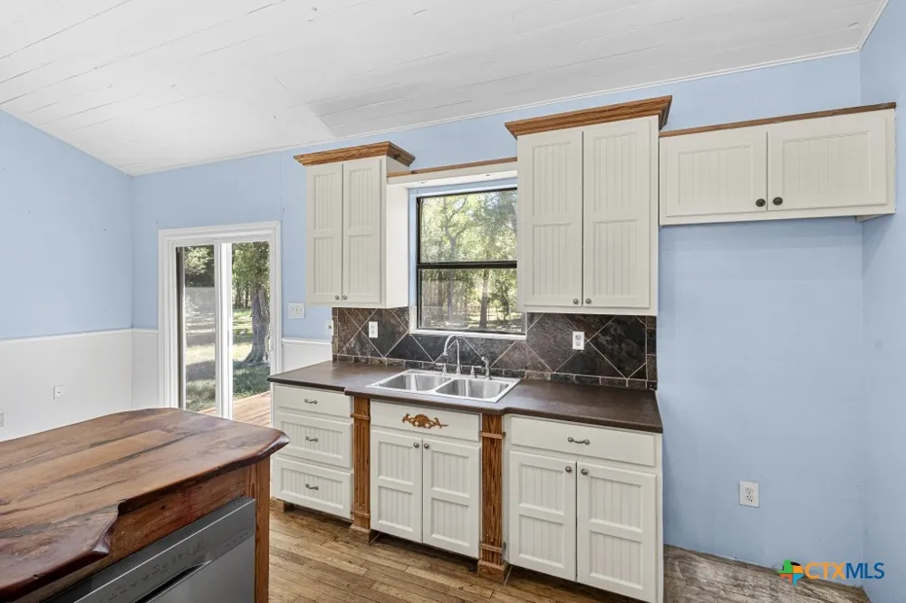 15375 FM 487 Thorndale, TX 76577