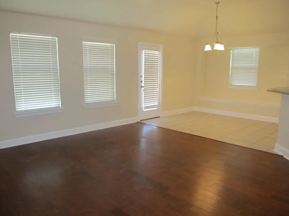 4024 Eric Drive Heartland, TX 75126