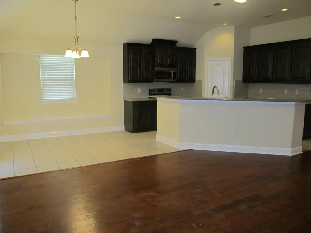 4024 Eric Drive Heartland, TX 75126