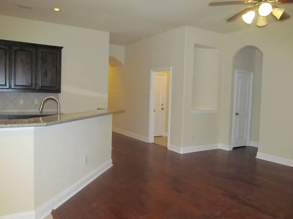 4024 Eric Drive Heartland, TX 75126
