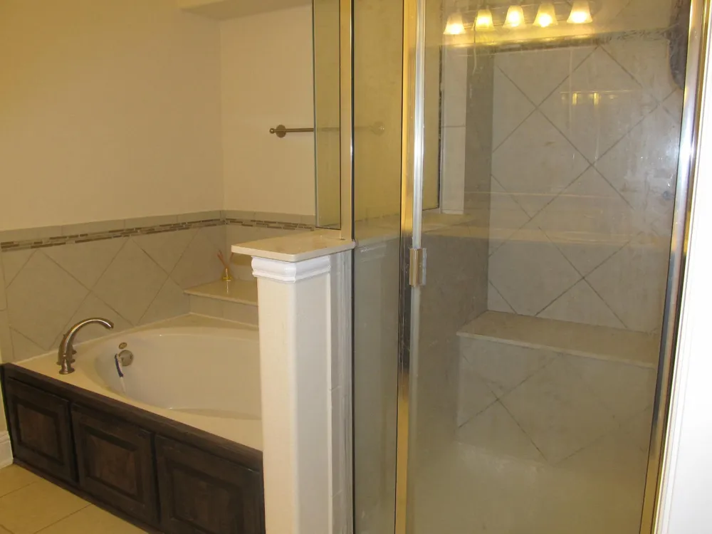 4024 Eric Drive Heartland, TX 75126