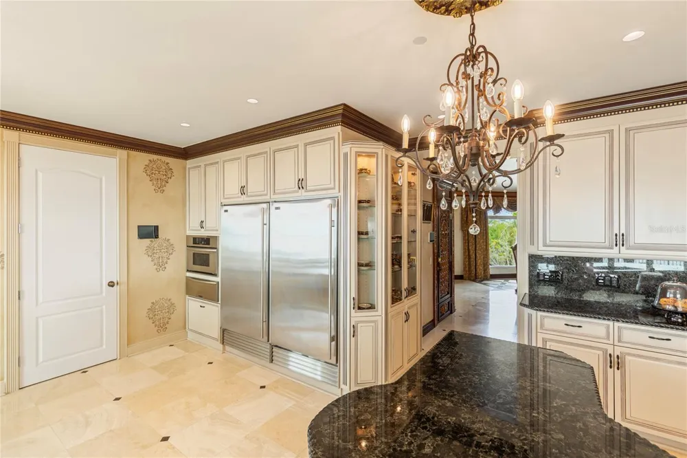 2115 ALEXIS COURT Tarpon Springs, FL 34689