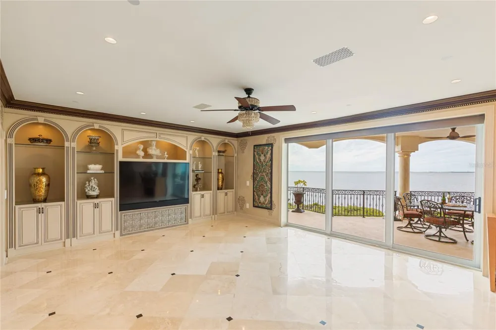 2115 ALEXIS COURT Tarpon Springs, FL 34689
