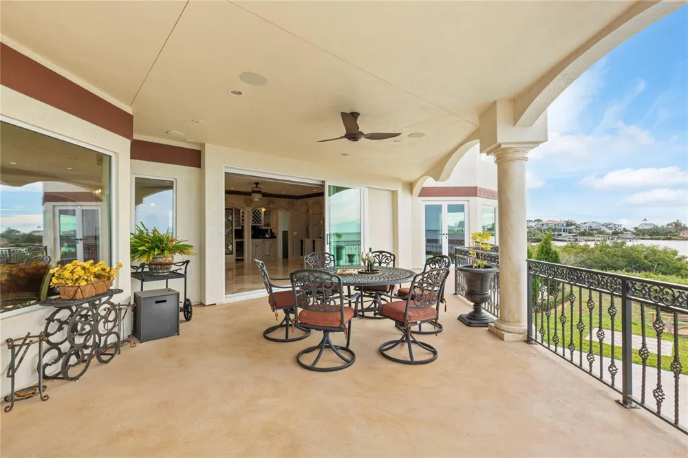 2115 ALEXIS COURT Tarpon Springs, FL 34689