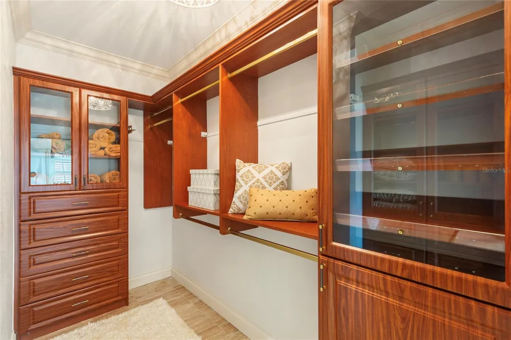 2115 ALEXIS COURT Tarpon Springs, FL 34689