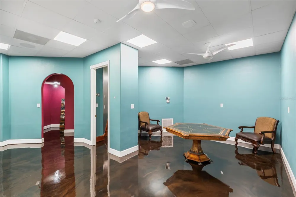 2115 ALEXIS COURT Tarpon Springs, FL 34689