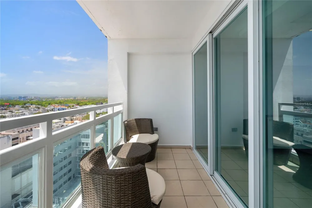 Metro Plaza Towers 305 CALLE VILLAMIL #1703 San Juan, PR 00907