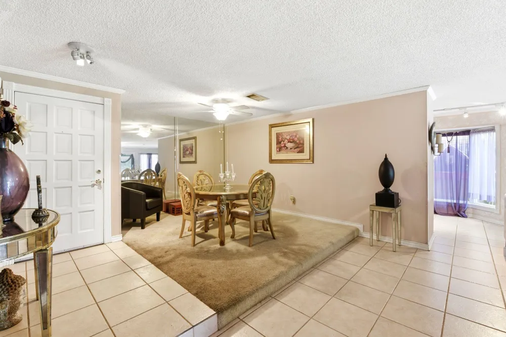 730 Seacliff Drive Houston, TX 77062