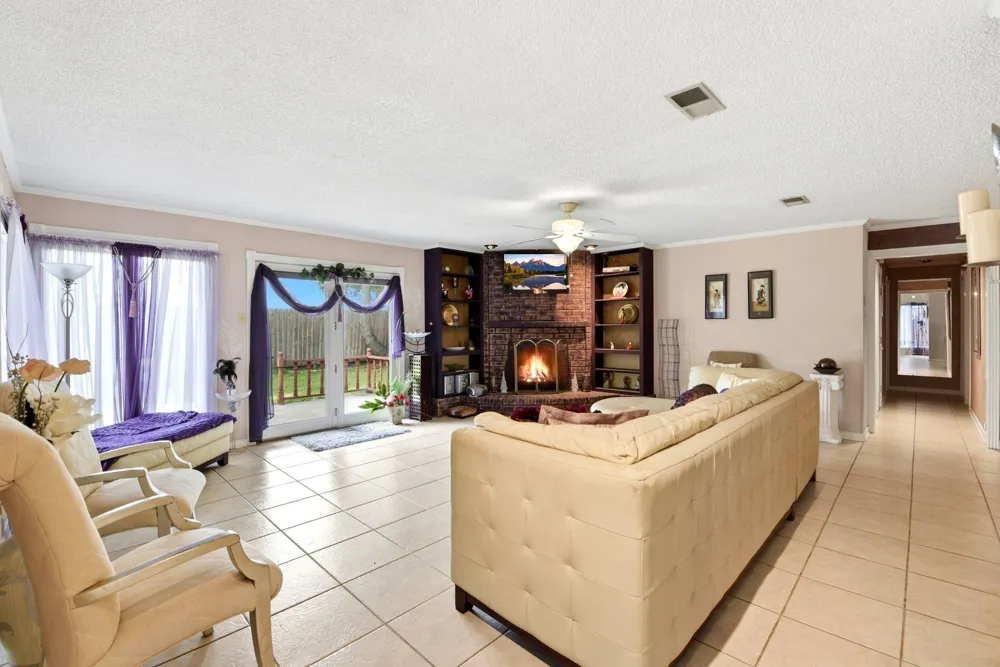 730 Seacliff Drive Houston, TX 77062
