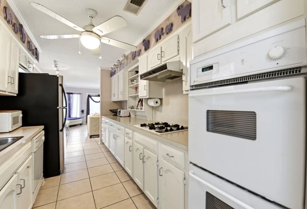 730 Seacliff Drive Houston, TX 77062