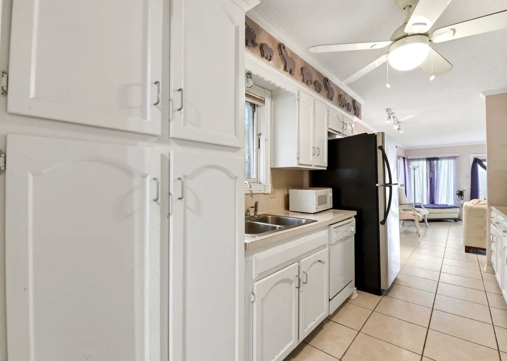 730 Seacliff Drive Houston, TX 77062