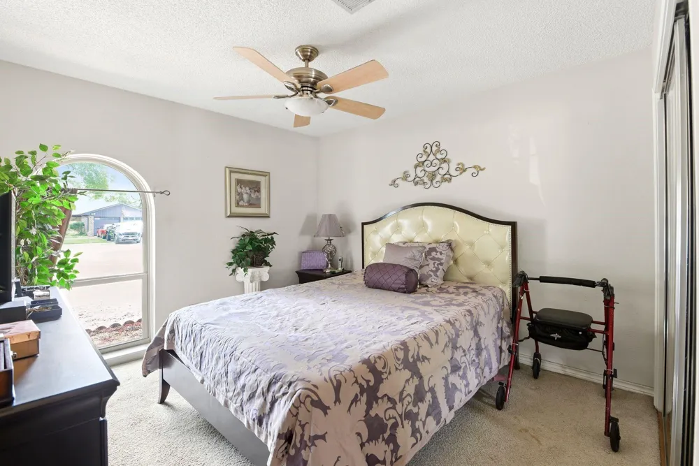 730 Seacliff Drive Houston, TX 77062
