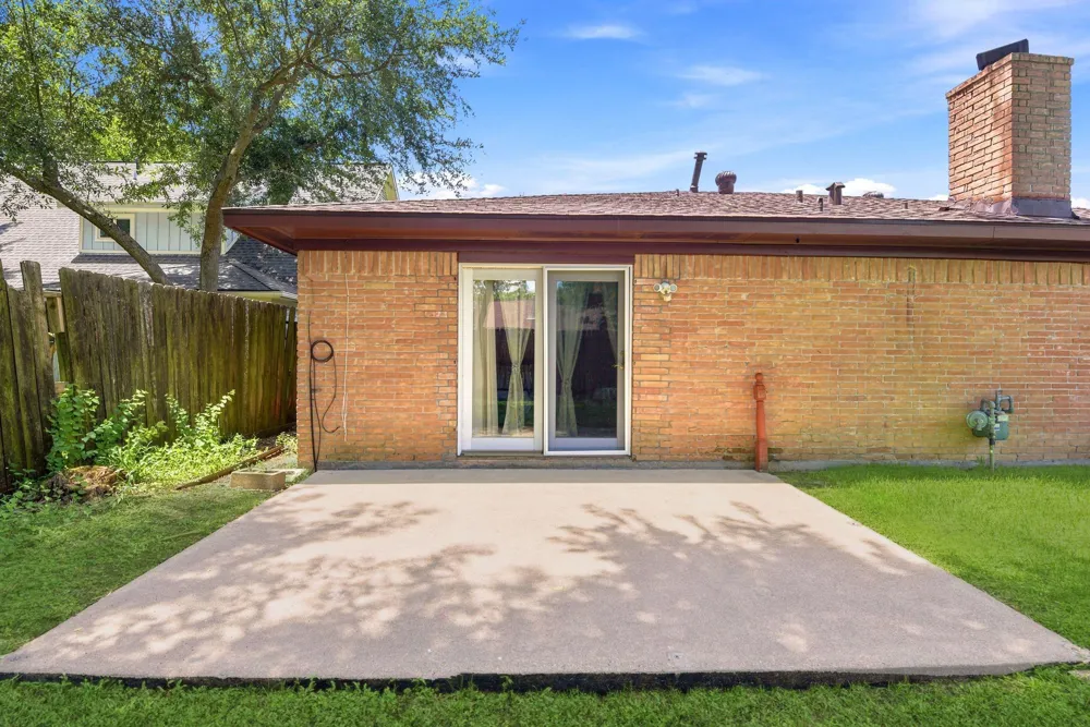 730 Seacliff Drive Houston, TX 77062