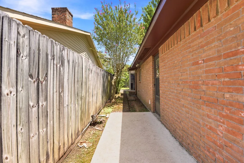 730 Seacliff Drive Houston, TX 77062