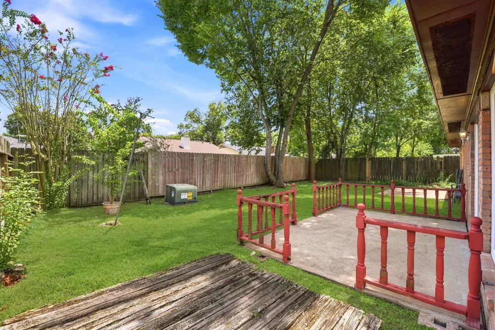 730 Seacliff Drive Houston, TX 77062