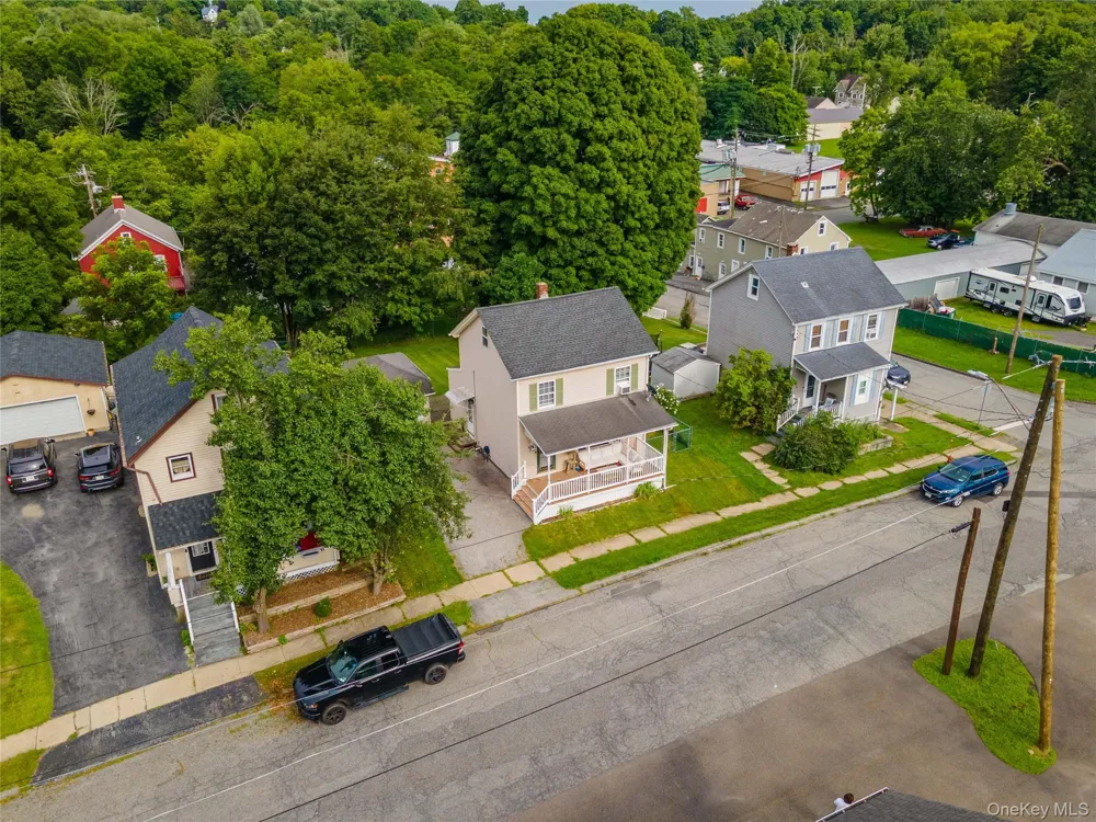 19 Railroad Avenue Walden, NY 12586