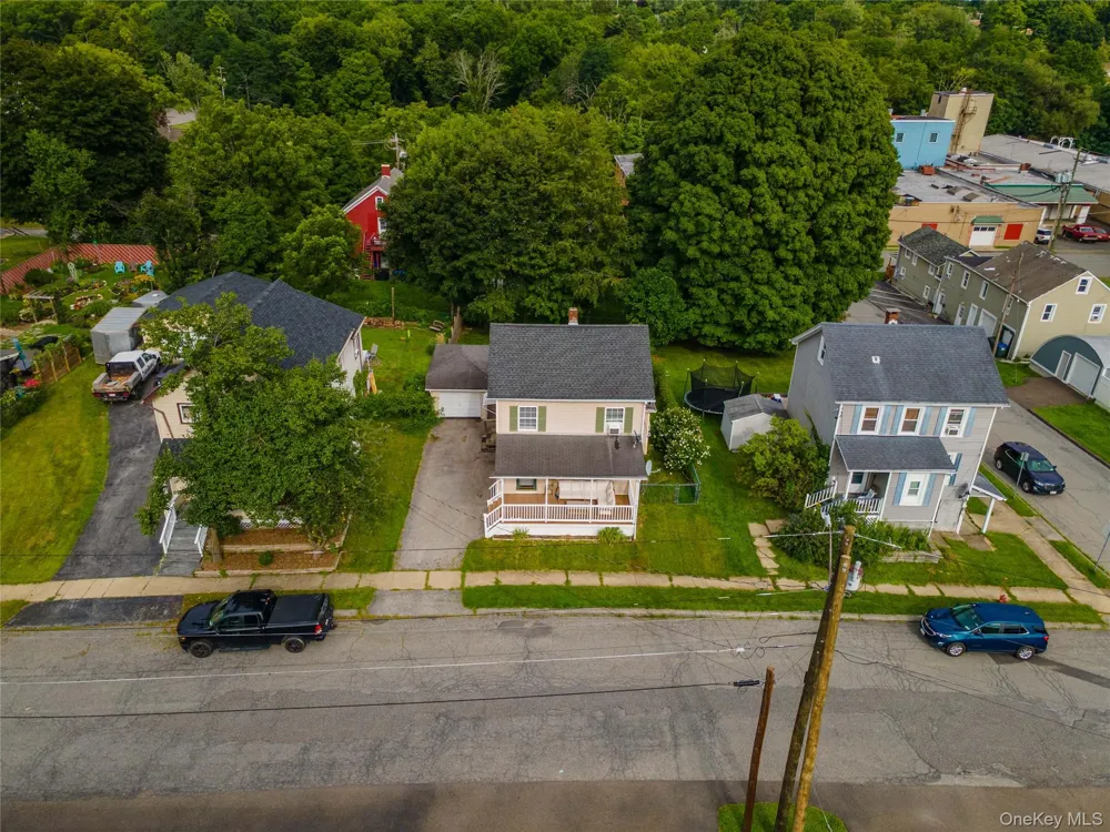 19 Railroad Avenue Walden, NY 12586