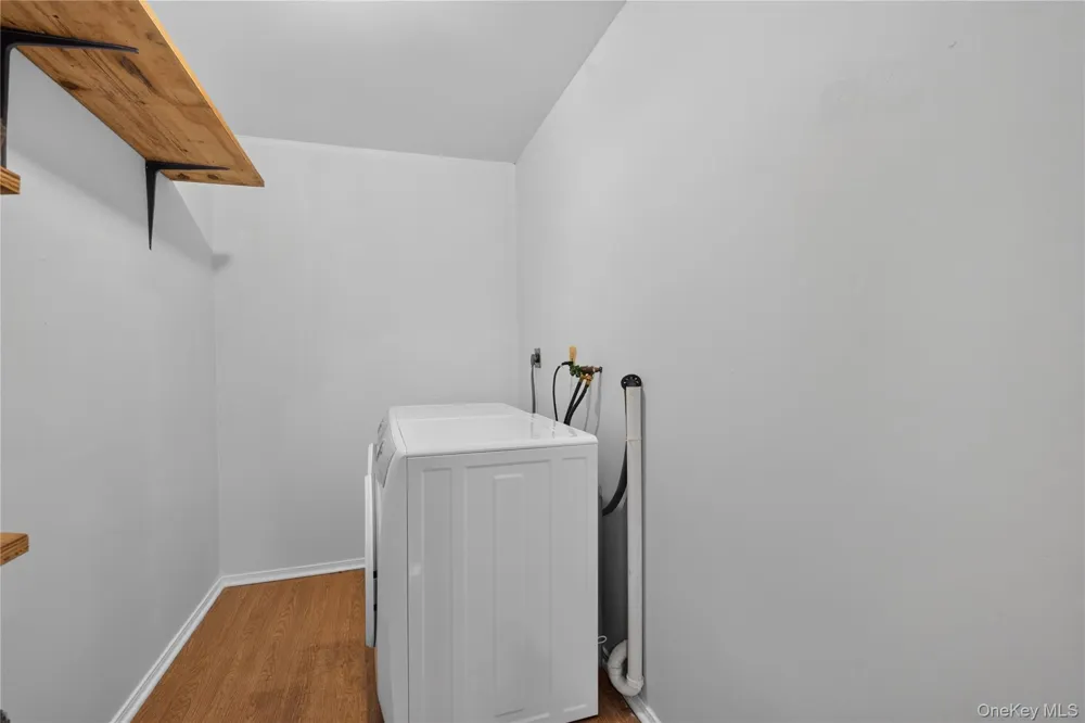 19 Railroad Avenue Walden, NY 12586