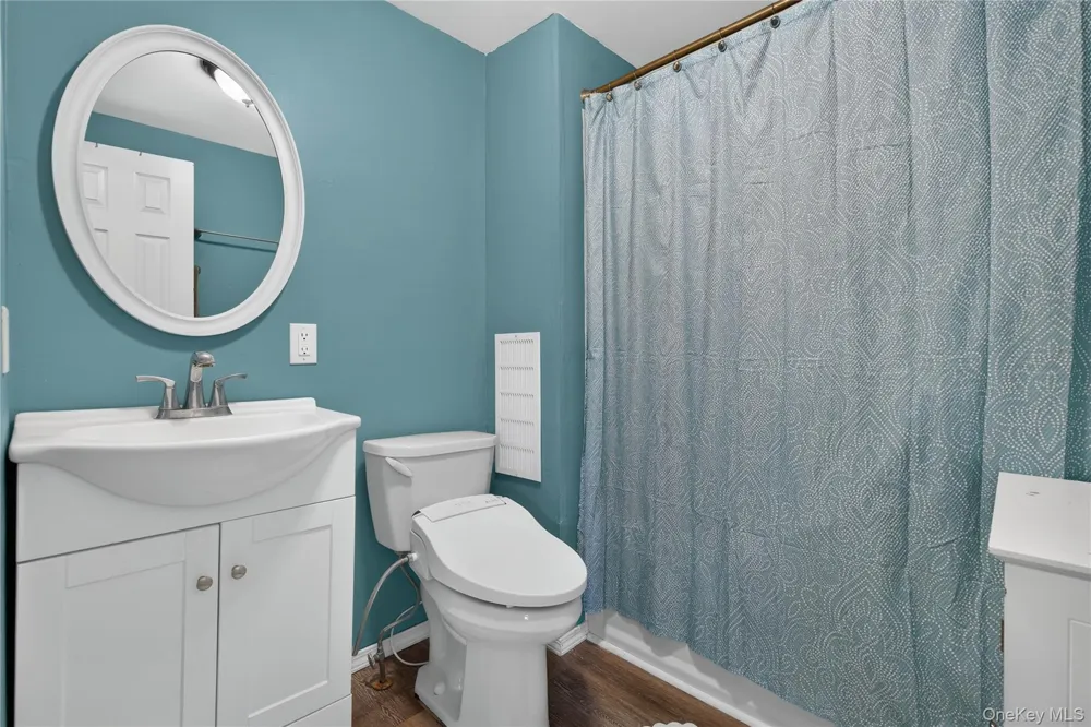 19 Railroad Avenue Walden, NY 12586