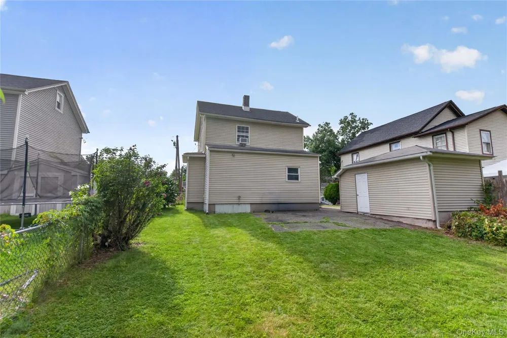 19 Railroad Avenue Walden, NY 12586