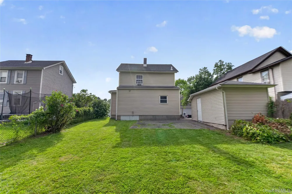 19 Railroad Avenue Walden, NY 12586