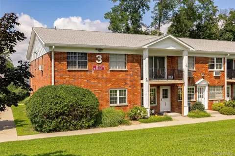 3 Colonial Road #97