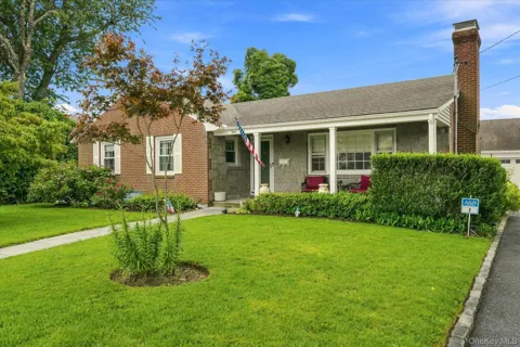 8 Anthony Marangiello Street