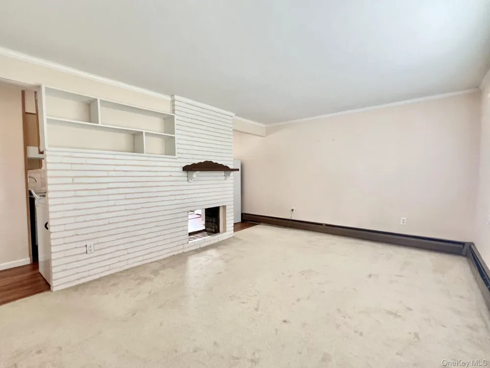 471 Division Hicksville, NY 11801