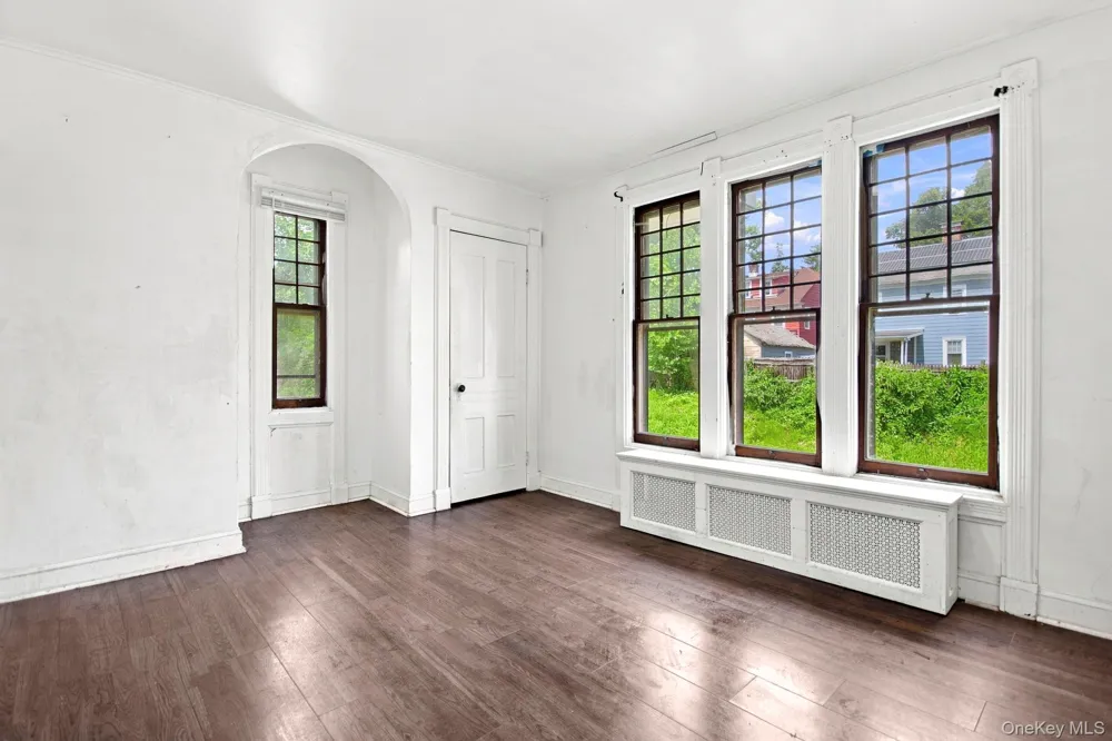 173 S Cherry Street Poughkeepsie, NY 12601