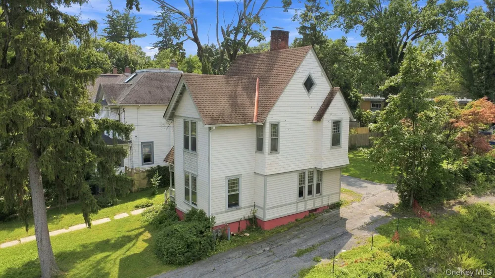 173 S Cherry Street Poughkeepsie, NY 12601