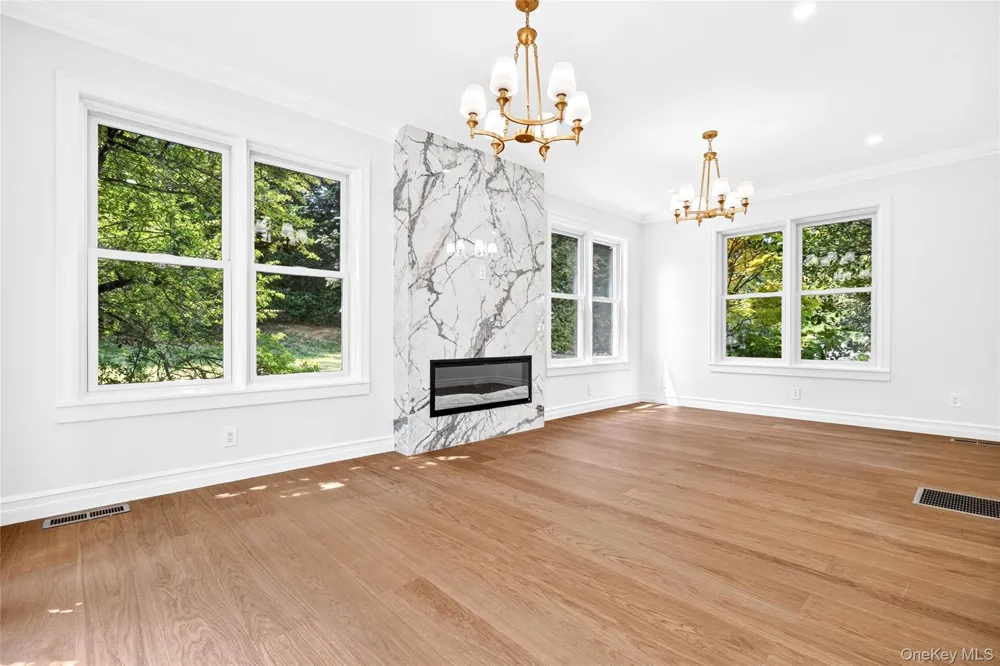 22 Northway Bronxville, NY 10708