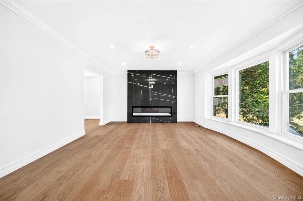 22 Northway Bronxville, NY 10708