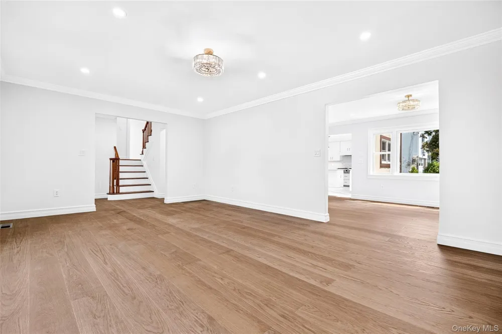 22 Northway Bronxville, NY 10708