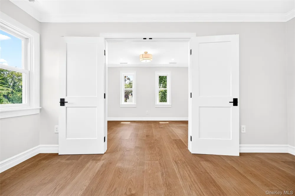 22 Northway Bronxville, NY 10708