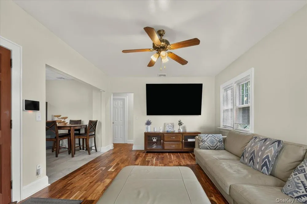 510 Secatogue Avenue Farmingdale, NY 11735