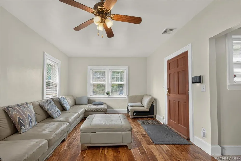 510 Secatogue Avenue Farmingdale, NY 11735