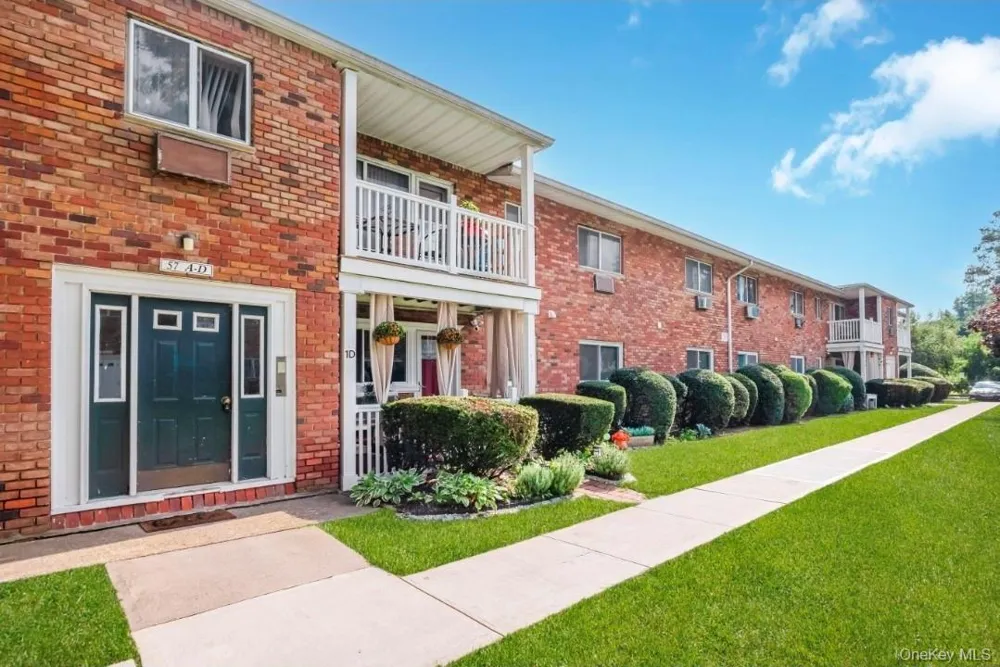 57 Adams Road #1B Central Islip, NY 11722