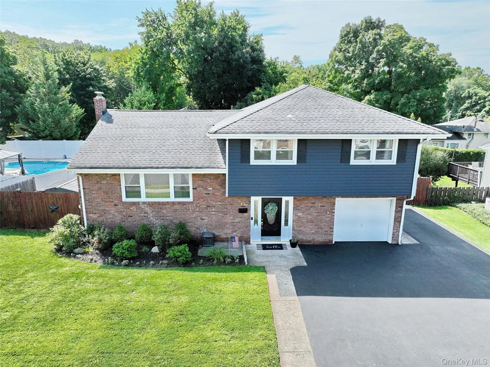 11 Crestwood Drive Suffern, NY 10901