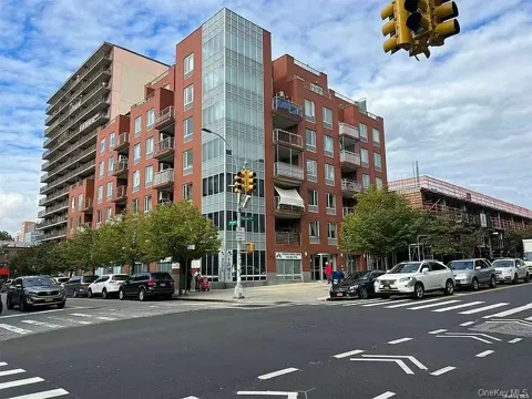 38-30 Parsons Boulevard #PHC
